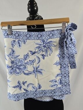 Zara White & Blue Floral  Sarong Skirt Medium